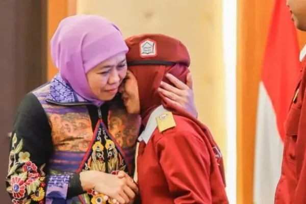 Khofifah Perkuat Pendidikan Inklusif Melalui Sapa Bansos Amaliyah Ramadhan di Bangkalan