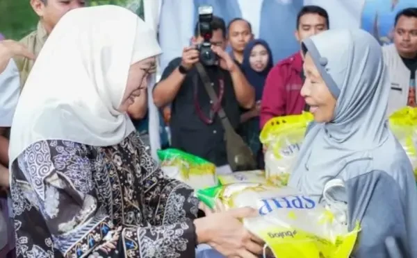 Jelang Idul Fitri, Khofifah Pastikan Stok dan Harga Bahan Pokok di Jawa Timur Aman