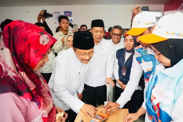 Kolaborasi Mensos dan Menkop Dorong Penerima Bansos Jadi Anggota Koperasi di Pasuruan