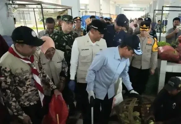 Menteri LH Dorong Bojonegoro Maksimalkan Pengelolaan Sampah dan Raih Kembali Adipura