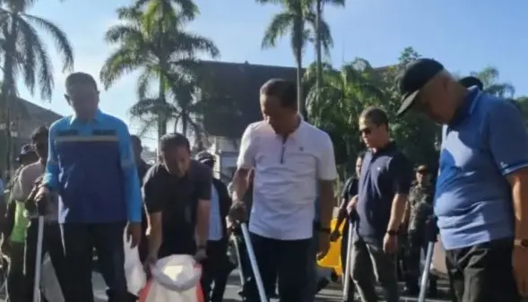 Menteri Lingkungan Hidup Instruksikan Kepala Daerah Tuntaskan Masalah Sampah di 2029