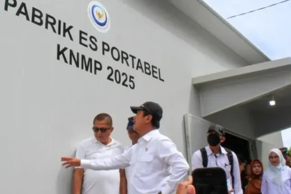 Menteri Kelautan dan Perikanan Puji Kualitas dan Konsep Hilirisasi KNMP Lateng Banyuwangi