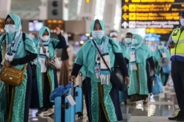Pemerintah Imbau Calon Jamaah Tunda Keberangkatan Umrah Akibat Eskalasi Konflik di Timur Tengah
