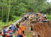 Pemkab Probolinggo Percepat Pembangunan Jembatan Darurat Menuju Madakaripura