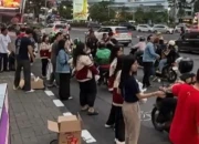 Wujud Toleransi, Pemuda Buddhis Surabaya Bagikan Seribu Paket Takjil