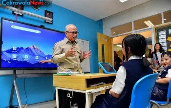 wamendikdasmen tinjau tka di surabaya evaluasi jadi kunci mutu pendidikan