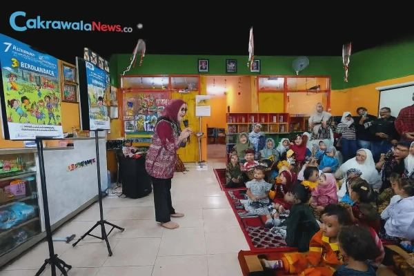 Perempuan dan Pendidikan Anak Usia Dini Jadi Sorotan, Bunda Rini Pastikan Semua Anak Surabaya Sudah Sekolah
