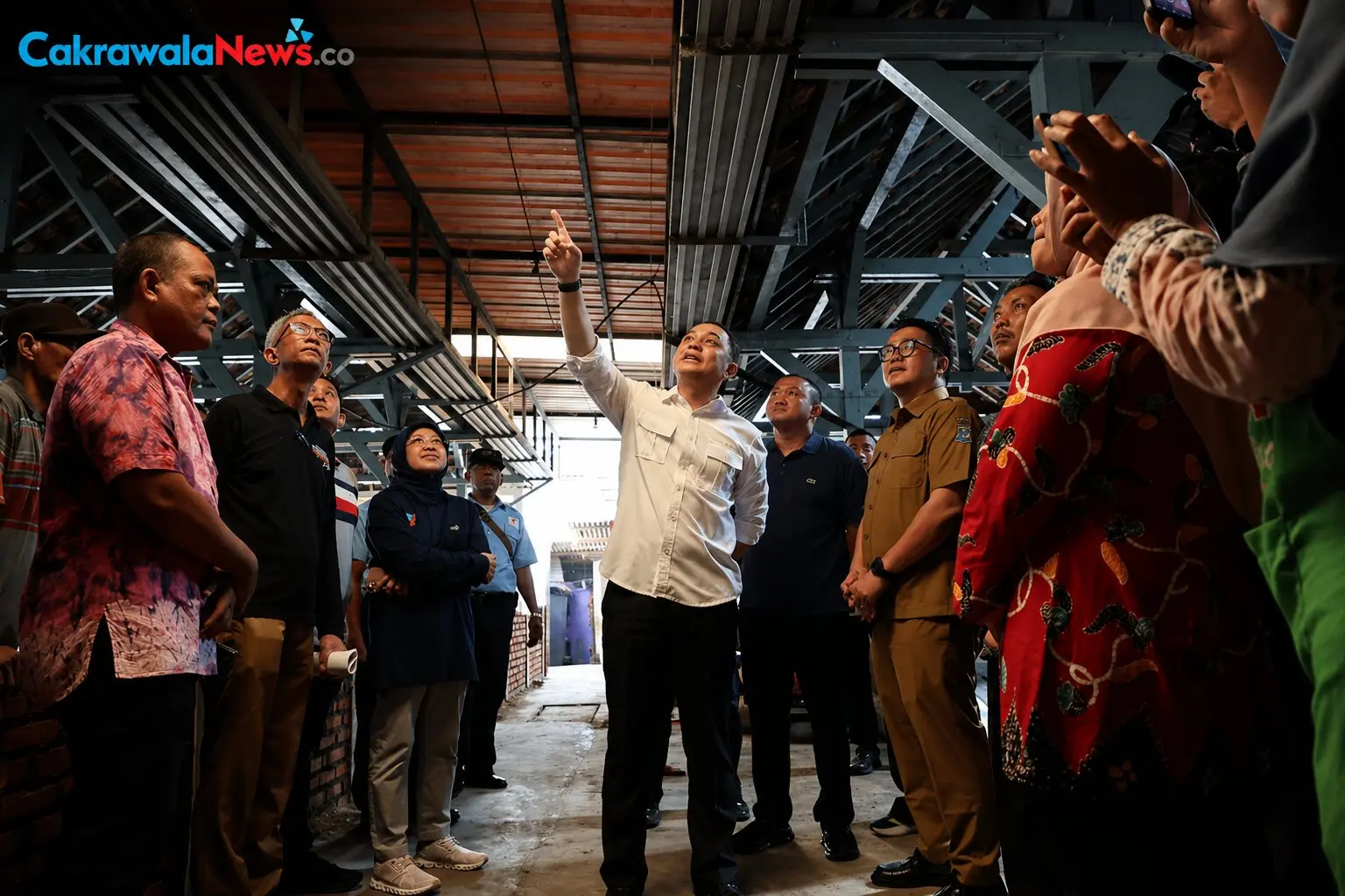 pemkot surabaya percepat revitalisasi pasar tembok dukuh