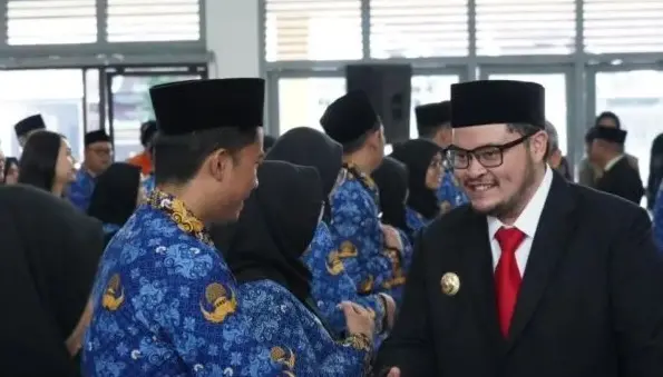 Bupati Kediri Hanindhito Himawan Pramana