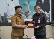 Terima Audiensi OJK, Bupati Tegal Dorong Literasi Keuangan dan Akses Permodalan UMKM