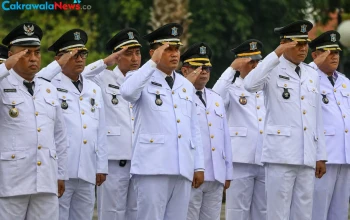 upacara hari otonomi daerah 2026 di balai kota surabaya