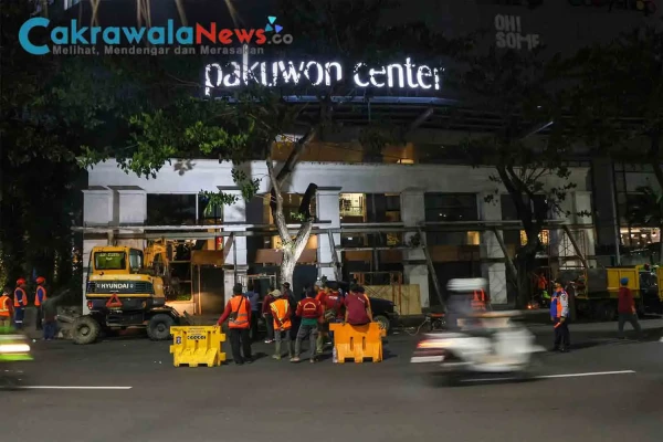 Fasad Eks Toko Nam Dibongkar Bertahap, Pemkot Surabaya Utamakan Keselamatan dan Kelancaran Lalu Lintas