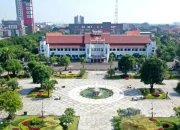 Surabaya Terapkan WFH Setiap Jumat, ASN Tetap Kejar Target dan Dipantau Secara Ketat