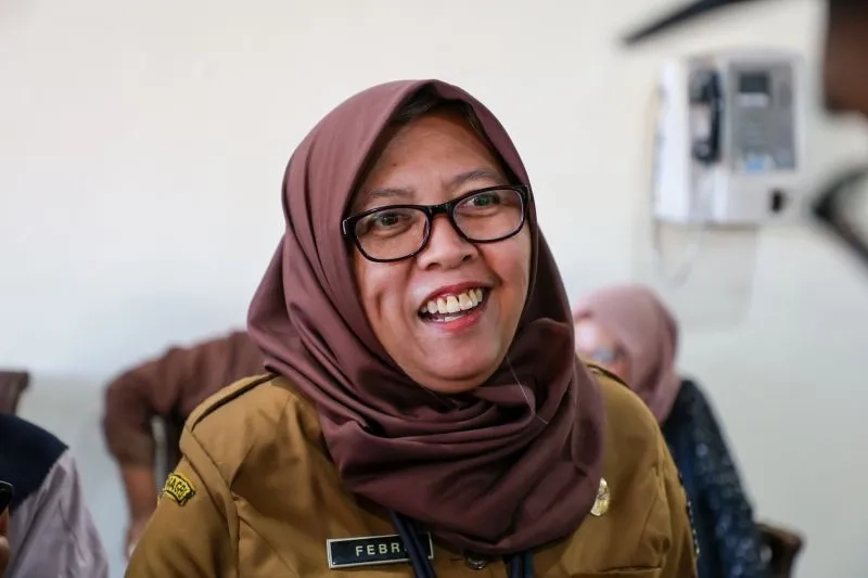 Kepala Dinas Pendidikan Kota Surabaya Febrina K