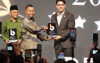 Ketua Gerindra Surabaya terima penghargaan