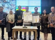 Penandatangan MoU antara Pemkot dan PT SMI