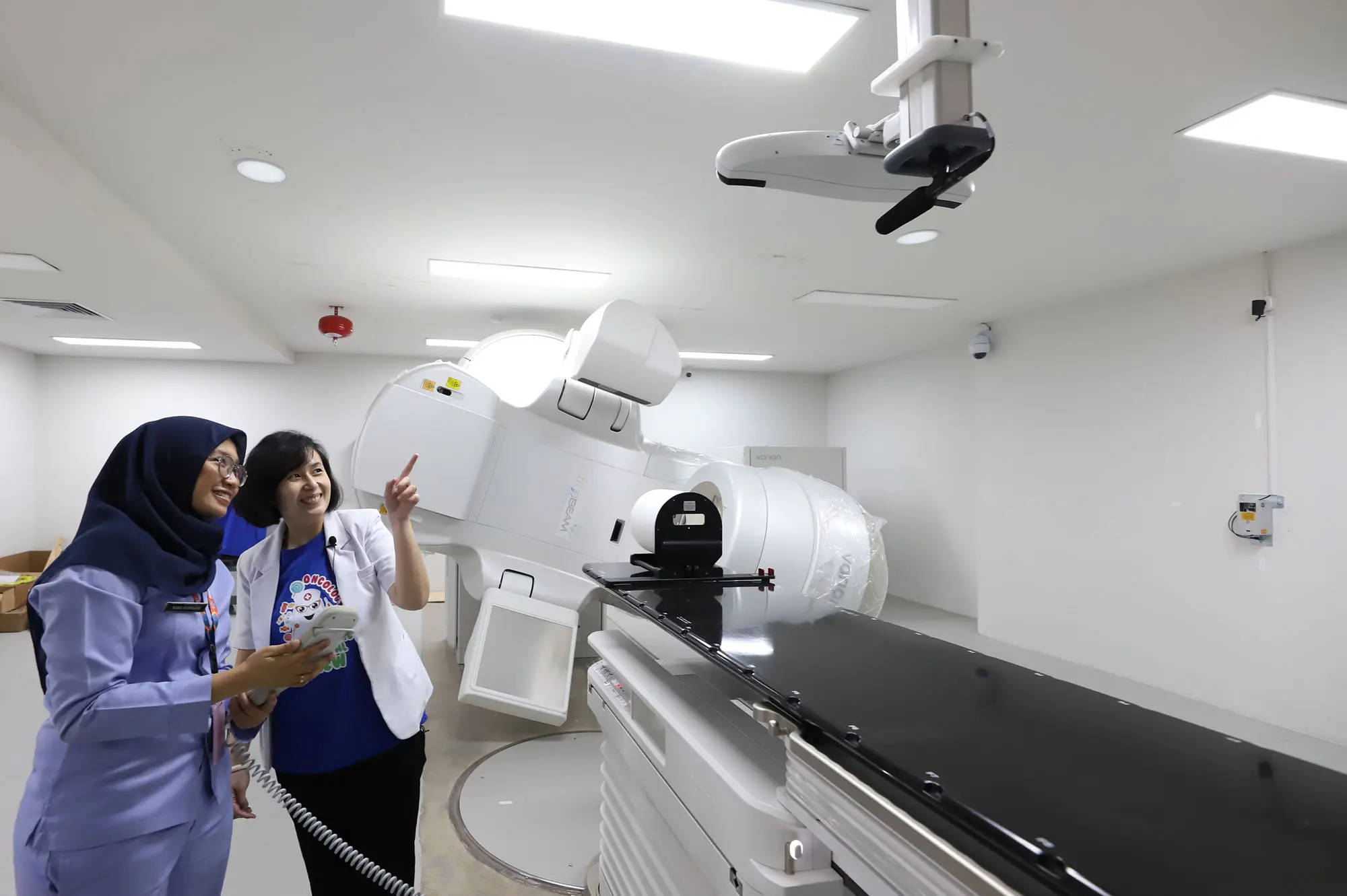 rs soewandhi - radio trapi- Akselerator linier (Linear Accelerator, LINAC) 1.jpg