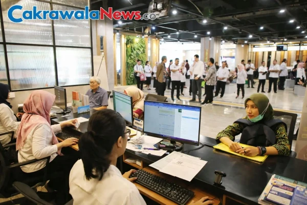 Tak Bayar Nafkah, Warga Surabaya Bisa Tertahan di Layanan Administrasi