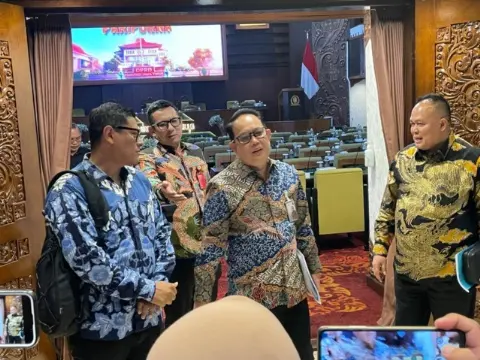 41202682951