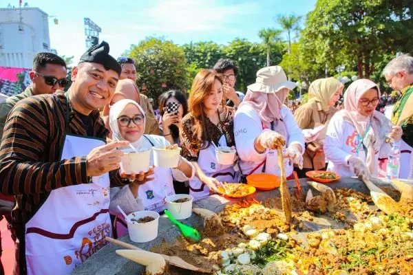 Rundown Festival Rujak Uleg 2026, Ada Fashion Carnival hingga Nguleg Bareng Wali Kota