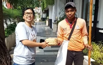 Momentum Idul Adha 1447 H, Forwan Surabaya Bagikan 500 Paket Daging Kurban untuk Loper Koran Hingga Penyapu Jalan
