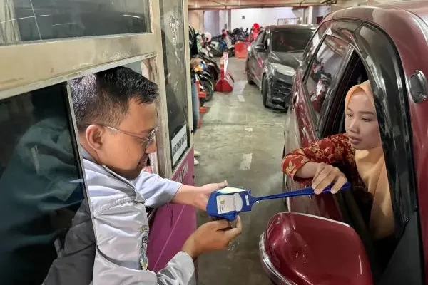 Daftar Lokasi Promo Tarif Parkir Rp733 di Surabaya Selama HJKS 2026
