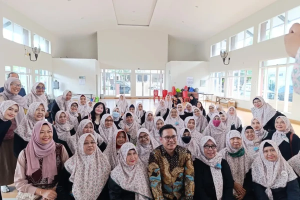 Hadiri Workshop Ecoprint, Arif Fathoni Dorong Jadi Peluang Ekonomi Kreatif Perempuan Surabaya