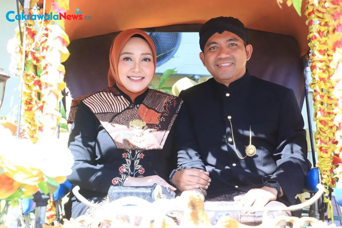 Kapolres Tegal dan Forkopimda Naik Kereta Kuda dalam Kirab Budaya HUT ke-425 Kabupaten Tegal