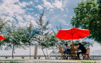 Kawasan Wisata Kenjeran yang menarik