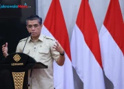 Menaker Yassierli Lepas Peserta Magang Nasional Batch II di Kemnaker
