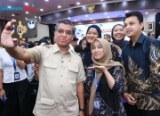 Menaker Yassierli Resmi Tutup Program Magang Nasional Batch 2 di Kemnaker Jakarta