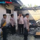 Polsek Dukuhturi Bersama Pamapta Sigap Tangani Kebakaran Gudang di Permukiman Warga