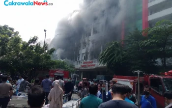 Puluhan Pasien Dievakuasi Saat Kebakaran Gedung Jantung RSUD Dr Soetomo Surabaya