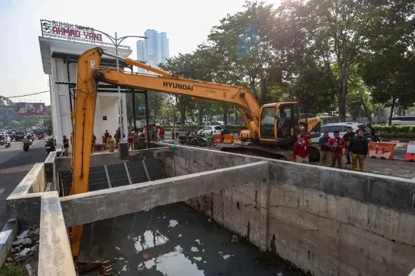 Pemkot Surabaya Tambah 8 Rumah Pompa Baru, Ditarget Rampung Sebelum Musim Hujan