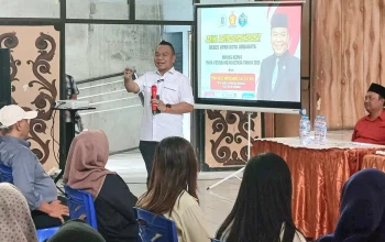 Yona Bagus Widyatmoko saat reses di Wiyung