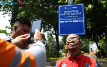 Dishub Surabaya Pasang Foto Juru Parkir di Rambu Digital untuk Tingkatkan Transparansi dan Pengawasan