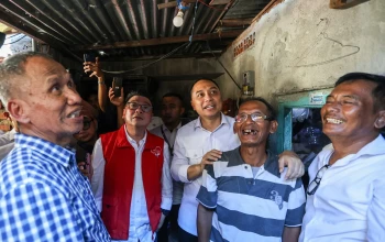 Dok. Wali Kota Eri Cahyadi tinjau kondisi rumah penerima Program Rutilahu (3).jpg