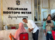 Anas Karno saat sidak pelayanan publik di kelurahan
