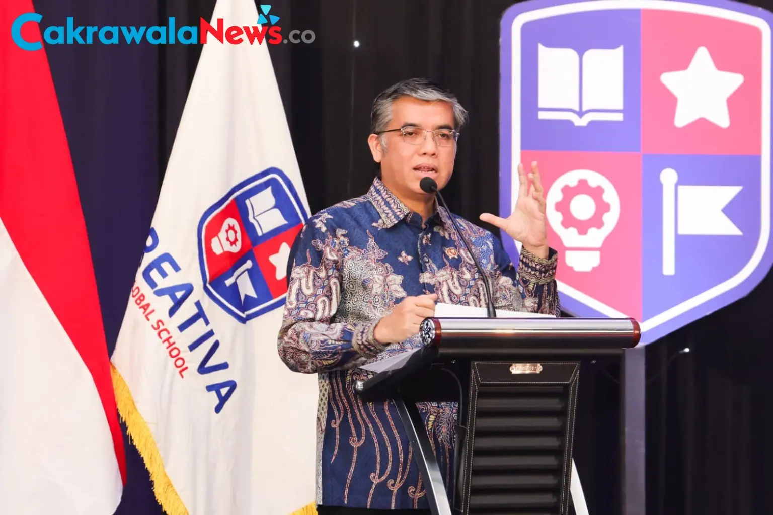Menaker Yassierli Jadi Pembicara Global Parenting Summit 2026 di Bandung