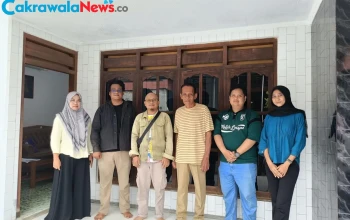 Petugas Sensus Ekonomi 2026 Didampingi Perangkat Desa dan RT Saat Pendataan Warga di Desa Kepandean