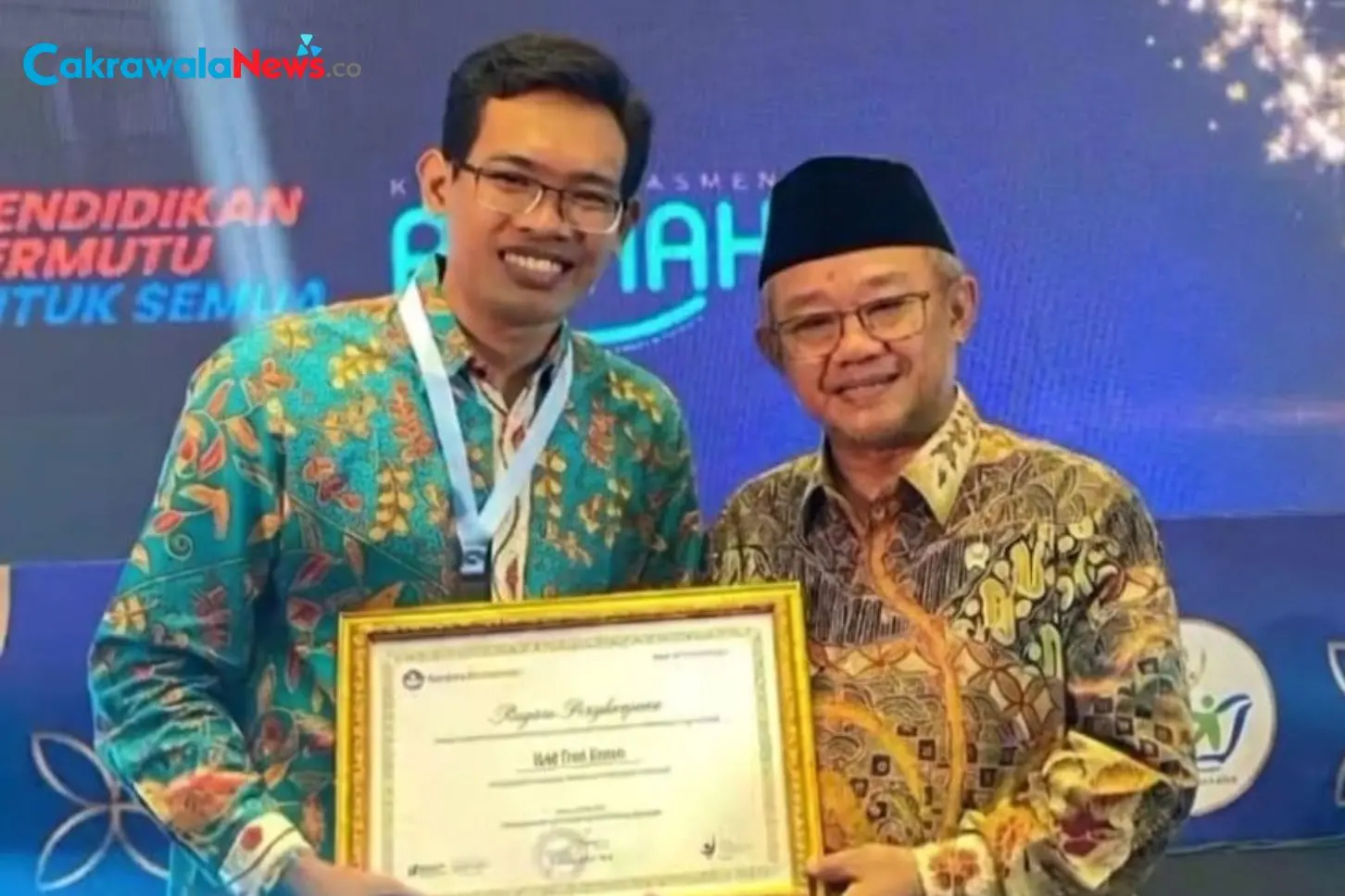 Surabaya Raih Penghargaan Kemendikdasmen atas Kolaborasi SPMB dan Guru Inspiratif