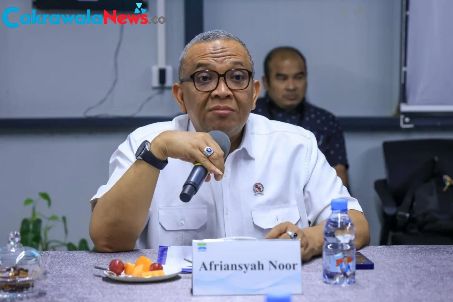 wamenaker afriansyah noor kunjungan kerja tka morowali transfer keahlian tenaga kerja lokal 2026