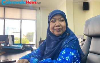 Anggota-Komisi-D-DPRD-Kota-Surabaya-dr.-Zuhrotul-Marah