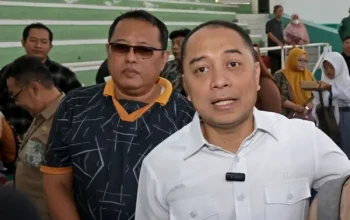 Eri-Cahyadi-Wali-Kota-Surabaya-Bantuan-Pendid
