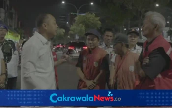 Hotline Lapor Cak Eri Dorong Reformasi Birokrasi dan Pelayanan Publik Surabaya