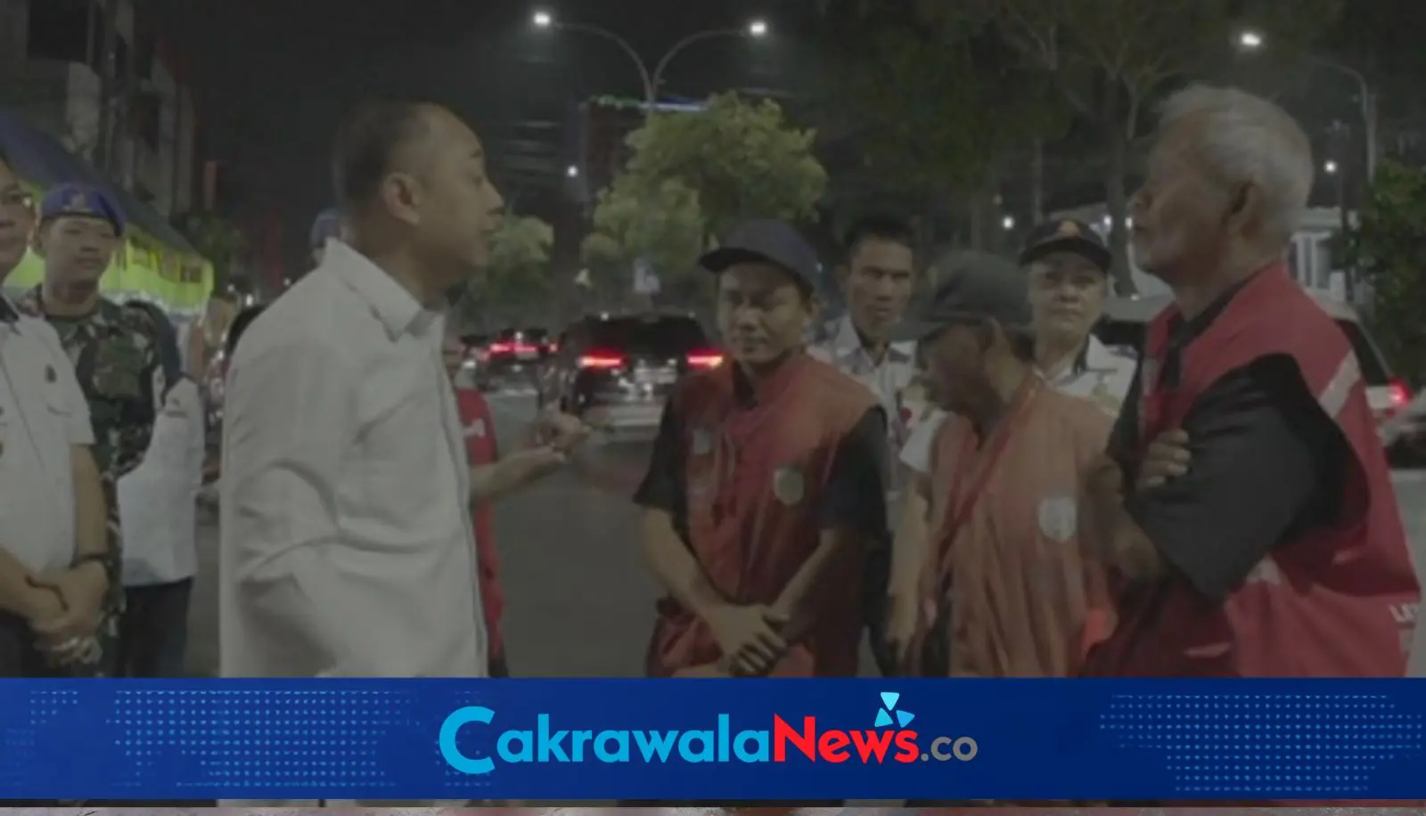 Hotline Lapor Cak Eri Dorong Reformasi Birokrasi dan Pelayanan Publik Surabaya