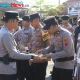 Kapolres Tegal AKBP Bayu Prasetyo Pimpin Apel Pagi dan Berikan Penghargaan kepada Personel Berprestasi