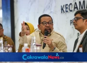 Kepala Bakom RI Muhammad Qodari, saat meninjau langsung proses pendataan dan uji coba aplikasi Perlinsos berbasis digital.