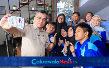 Menteri Ketenagakerjaan Yassierli Tinjau Program Magang Nasional di PT Adyawinsa Electrical and Power