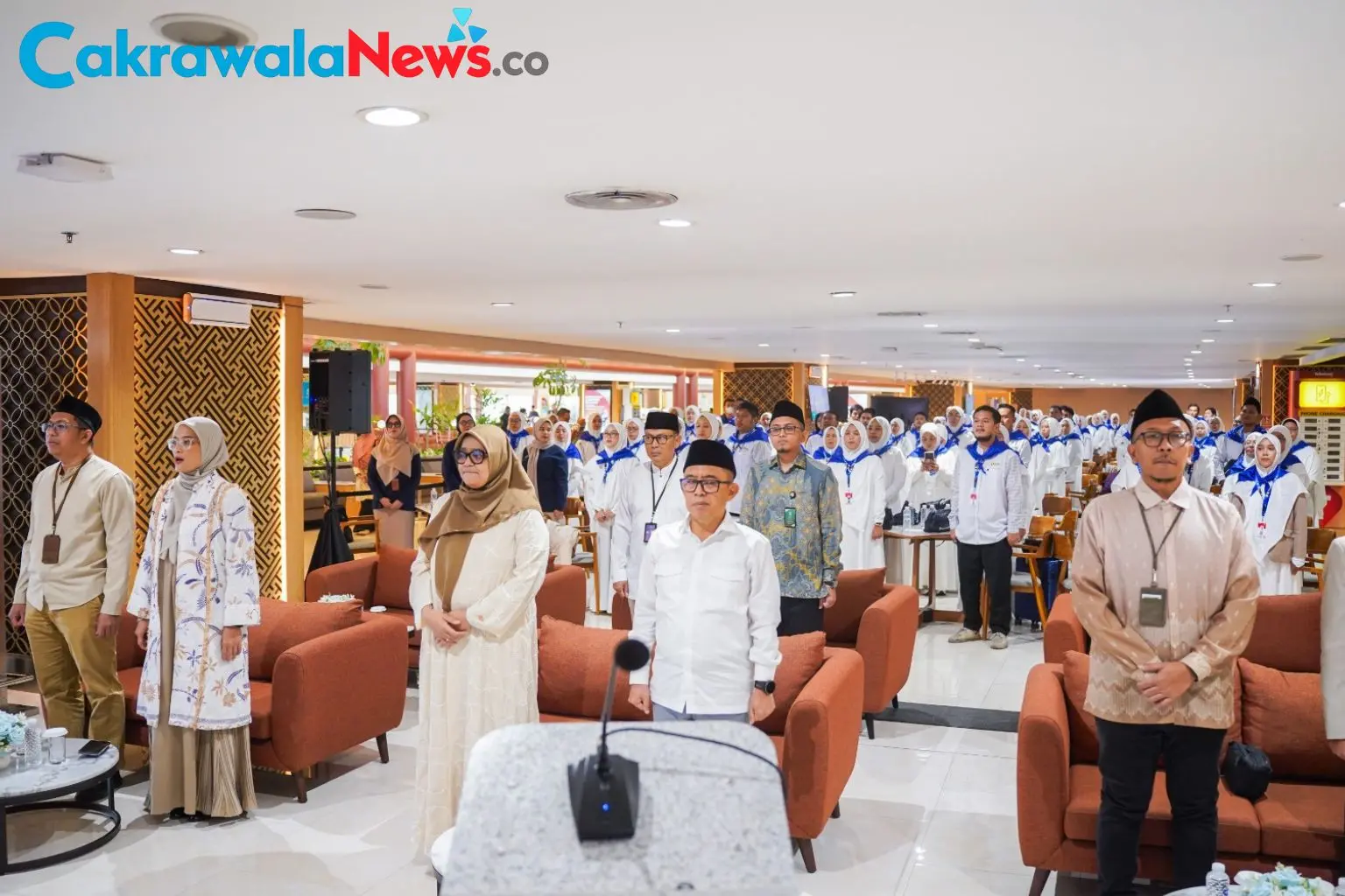 ParagonCorp-memberangkatkan-135-karyawan-untuk-ibadah-umrah